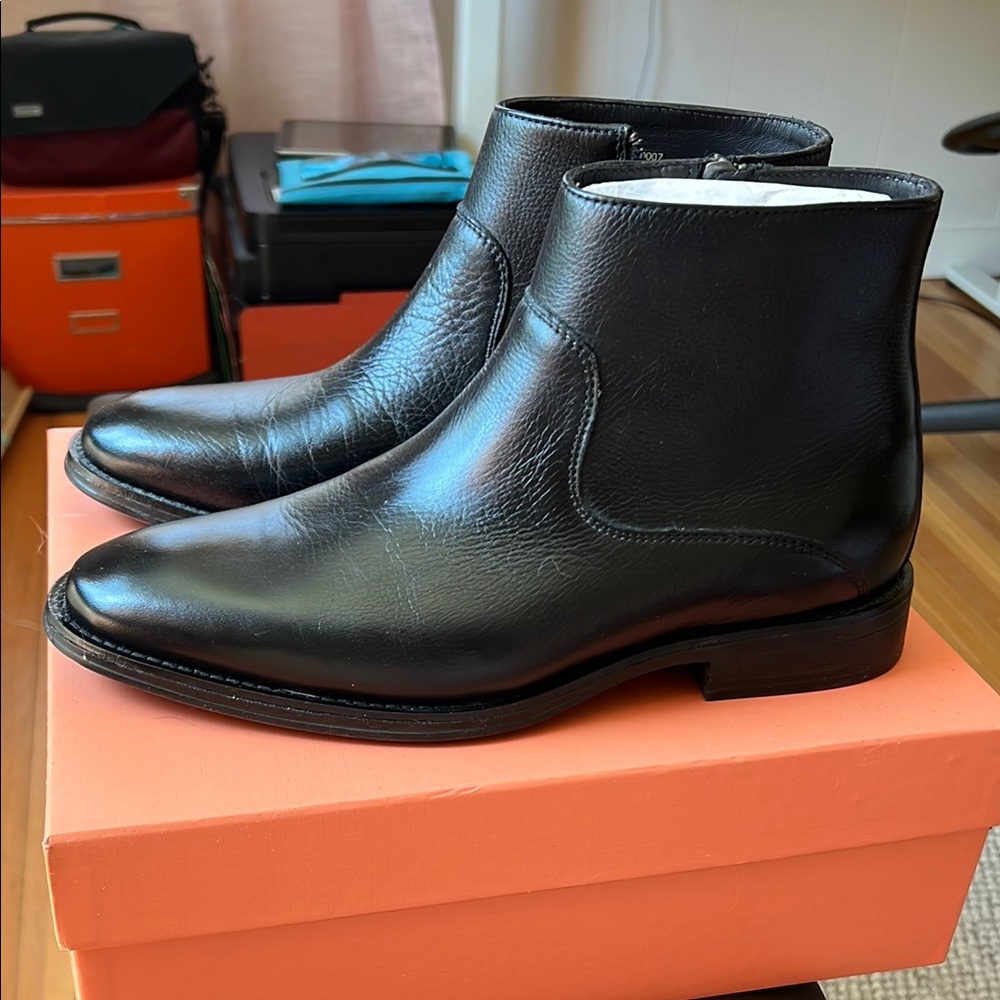 FLAG LTD Classic Black Leather Chelsea Boots